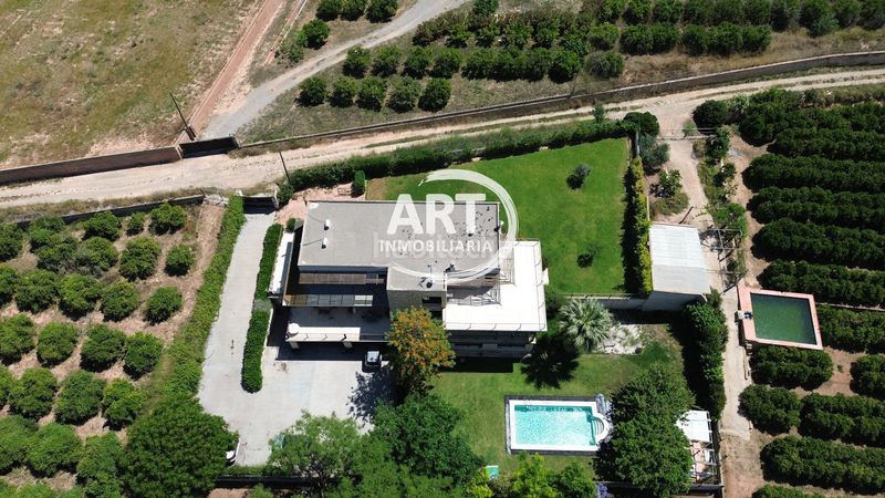 Foto 6f053bbe-8296-484c-a238-942743339c07. Casa amb calefacció aparcament piscina a La Conarda-Montesano Bétera