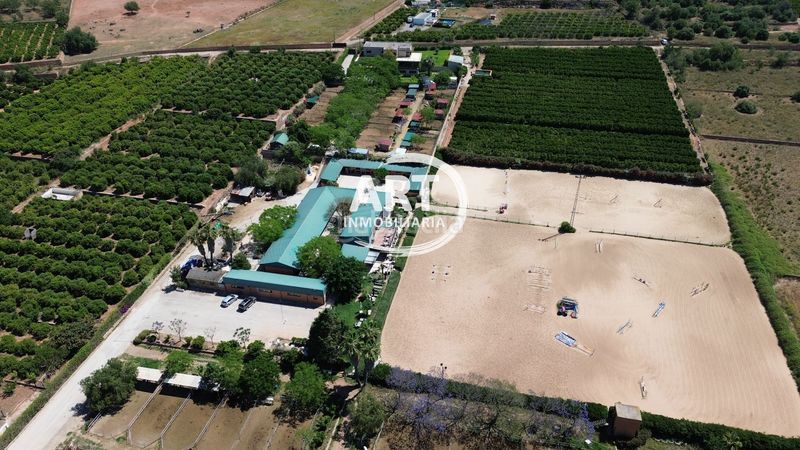 Foto c97e895a-08cc-4ab5-92a5-749aa5233895. Casa amb calefacció aparcament piscina a La Conarda-Montesano Bétera