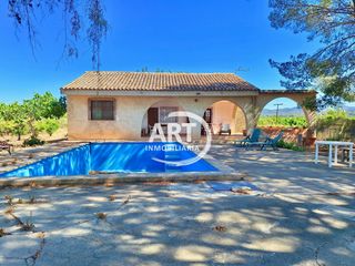 Casa  Polígono 5. Finca rústica con chalet en creu de fusta, bétera