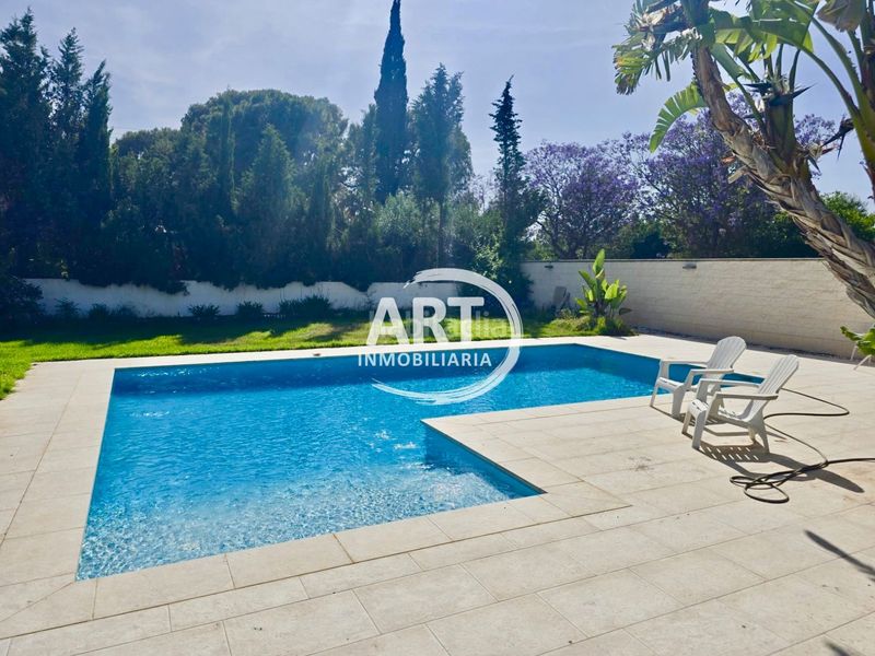 Foto 3f7892d1-b975-4cd1-8137-bdefc5595a25. Casa amb calefacció piscina a Los Pinares-La Masia Bétera