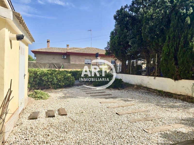 Foto 4d69279a-8be4-45a3-b5f2-aac856e8bf09. Casa amb calefacció piscina a Los Pinares-La Masia Bétera
