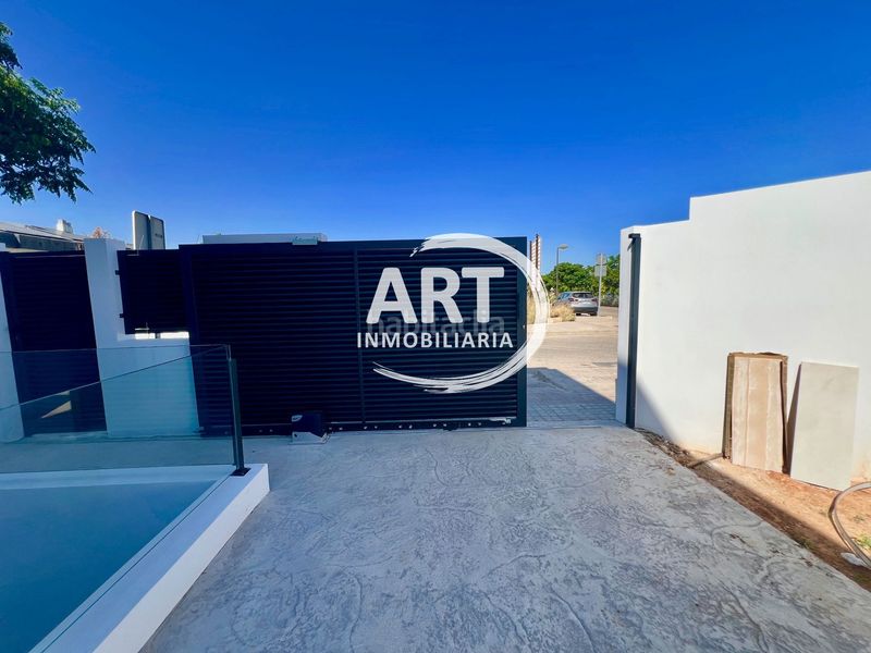 Foto 45eb040e-9847-4165-8854-3e10be51e905. Casa amb calefacció piscina a Torre en Conill-Cumbres de San Antonio Bétera