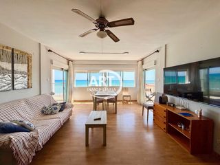 Apartament a Bega de Mar. Apartamento frente al mar en venta en sueca