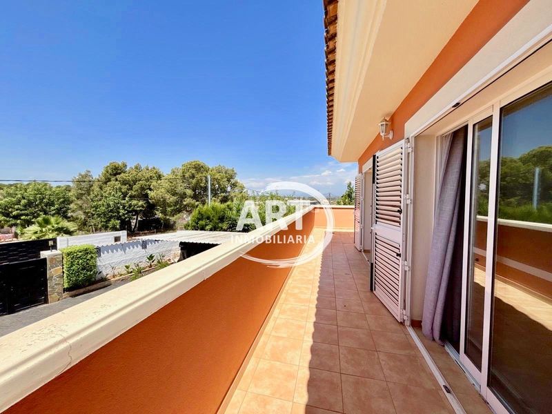 Foto 37cb3587-60df-49aa-9ae3-699e1aed5e05. Casa amb calefacció aparcament piscina a Camí de Paterna-Lloma del Calderer Bétera