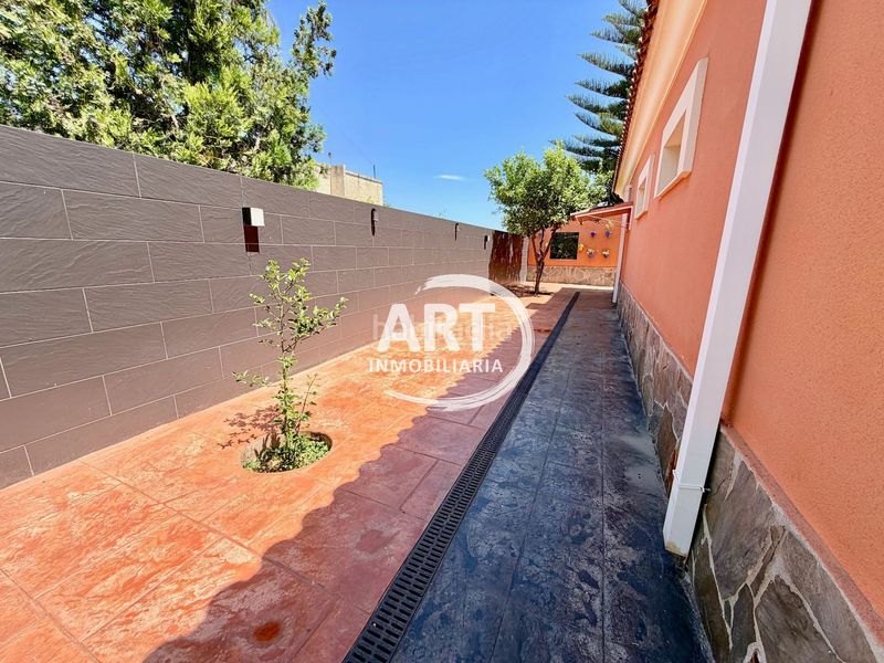 Foto 4a461057-bb28-4616-8461-cf69fabd763b. Casa amb calefacció aparcament piscina a Camí de Paterna-Lloma del Calderer Bétera