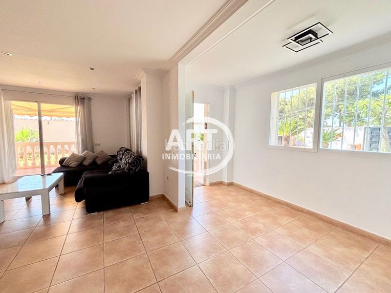 Foto 879c6380-17de-44c7-b678-edc97659934a. Casa amb calefacció aparcament piscina a Camí de Paterna-Lloma del Calderer Bétera