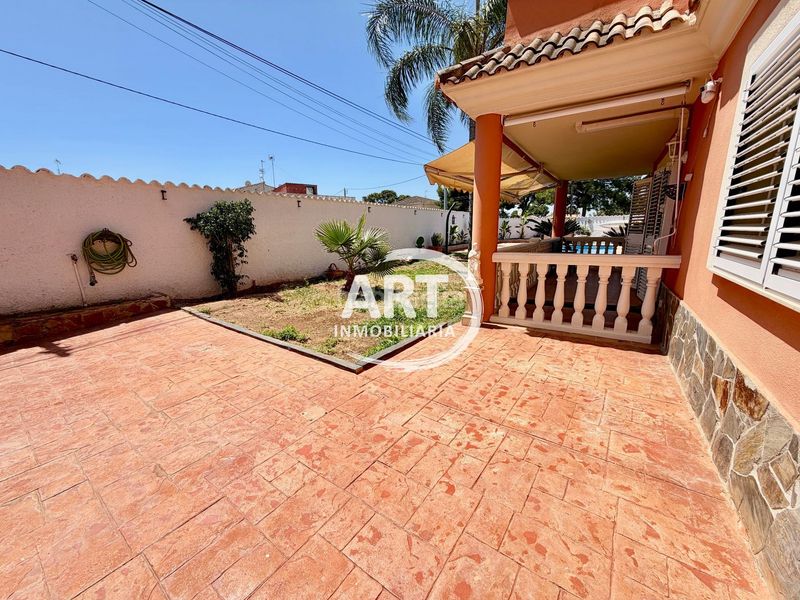 Foto b57e17e1-5bd8-4a04-99dc-e283eb089ac1. Casa amb calefacció aparcament piscina a Camí de Paterna-Lloma del Calderer Bétera