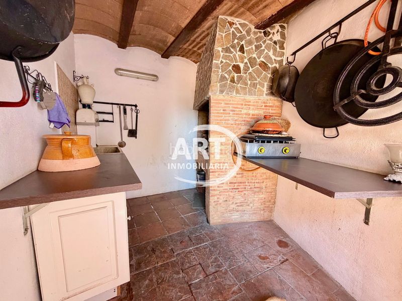 Foto b7c8d98f-7d61-4c15-afd8-45aa61521f59. Casa amb calefacció aparcament piscina a Camí de Paterna-Lloma del Calderer Bétera