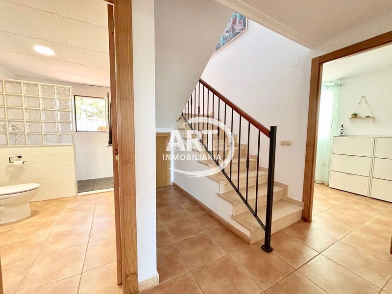 Foto c9363114-f0af-4dfc-9eb4-efa32d85f7ea. Casa amb calefacció aparcament piscina a Camí de Paterna-Lloma del Calderer Bétera