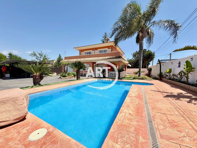 Foto d32c4539-361c-4277-9499-5a19cf3065d1. Casa amb calefacció aparcament piscina a Camí de Paterna-Lloma del Calderer Bétera