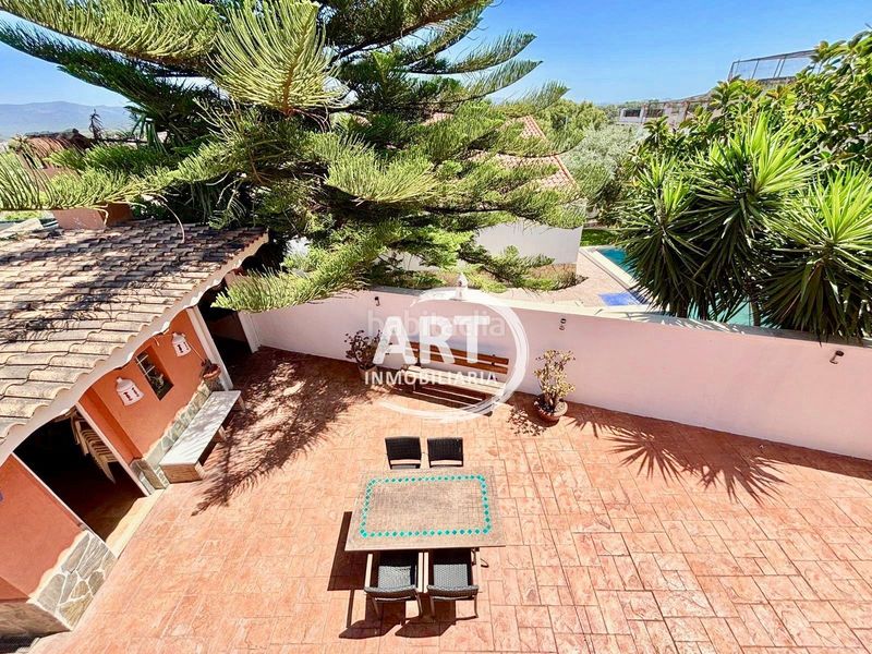 Foto f11707b1-3310-4af3-9c43-6617090a2d8c. Casa amb calefacció aparcament piscina a Camí de Paterna-Lloma del Calderer Bétera
