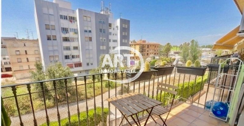 Foto 5ad7af50-4350-45c0-9c08-080616d759c5. Dúplex amb calefacció piscina a Pueblo Eliana (l´)