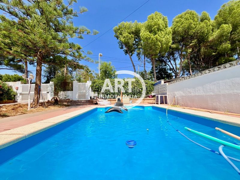 Foto ca963373-d0e8-4c53-8250-87406b132871. Casa amb calefacció aparcament piscina a Los Pinares-La Masia Bétera