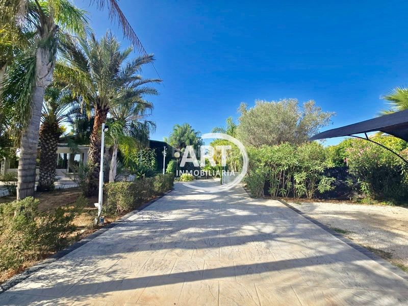 Foto 86ac709f-37df-41c9-8e96-51cad1399ea8. Casa villa independiente con piscinalago en La Conarda-Montesano Bétera