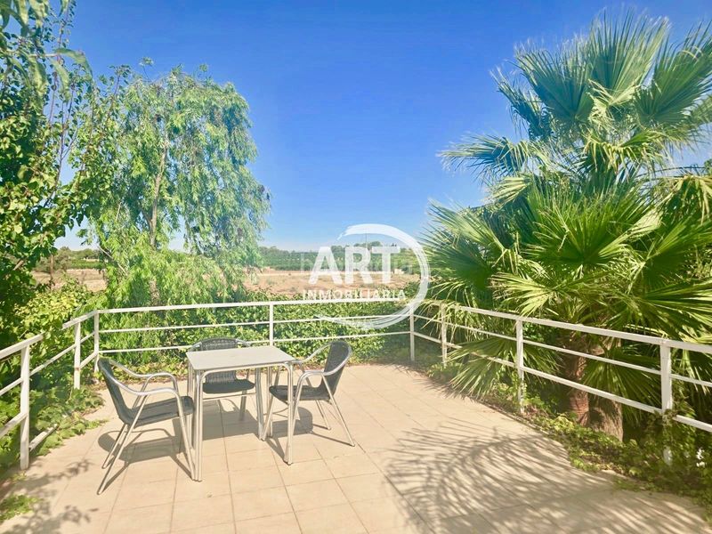 Foto c72c48cc-85f5-43a2-9495-8dc87d540498. Casa villa independiente con piscinalago en La Conarda-Montesano Bétera