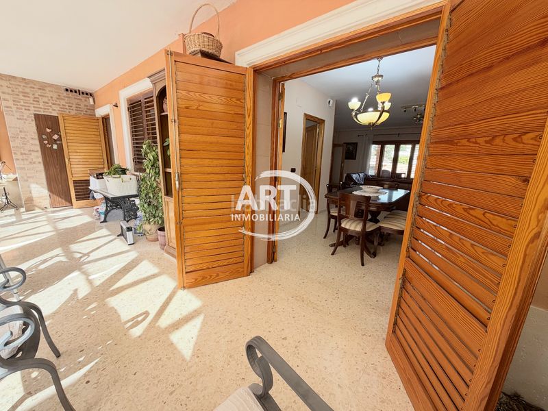 Foto 01340ada-06d5-4785-8264-4e290bb1081d. Casa amb calefacció aparcament piscina a Riba - roja de Túria