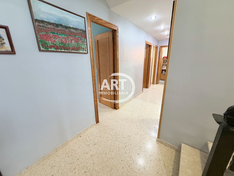 Foto 333351a2-dd84-49b4-9884-53a467508d17. Casa amb calefacció aparcament piscina a Riba - roja de Túria