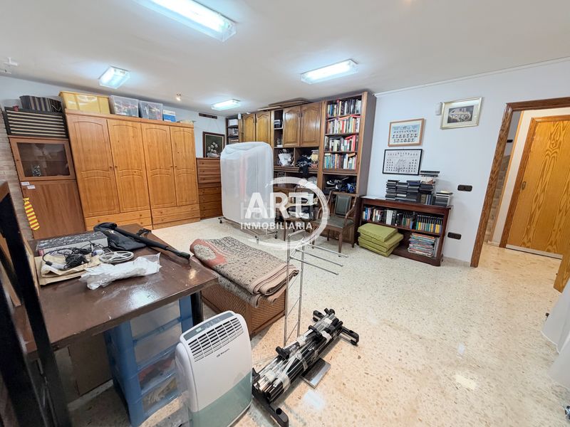 Foto ce461bf9-13cf-4cb9-a46f-85e45655a375. Casa amb calefacció aparcament piscina a Riba - roja de Túria