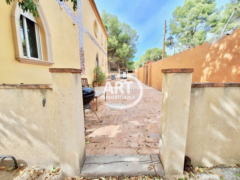 Foto 042f0a95-bd89-4cc9-8d9b-722df4677d77. Casa amb piscina a Serra