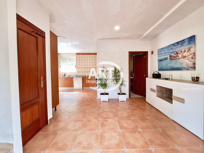 Foto 41b38505-0eff-4f51-a797-dc0710e83667. Casa amb piscina a Serra