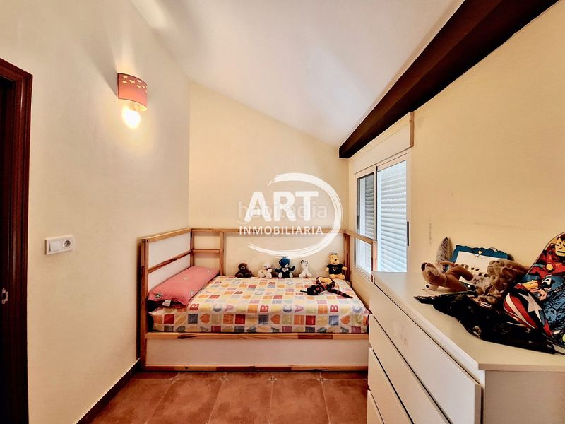 Foto a3ef0a55-491c-49a4-92b3-ff265739e082. Casa amb piscina a Serra