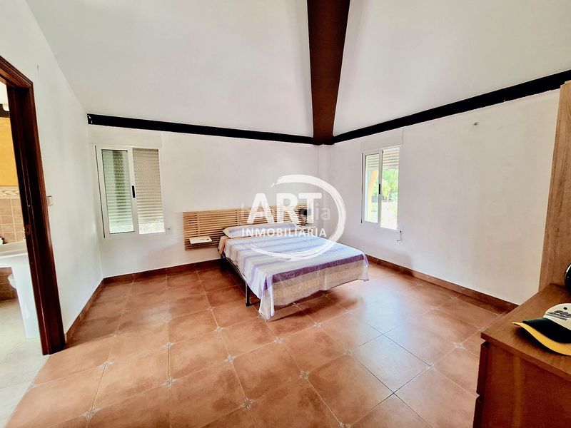 Foto e9e7f995-64f5-435f-a475-8e62bd7c7d20. Casa amb piscina a Serra