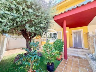 Casa  Mare nostrum. Chalet pareado en venta en la eliana