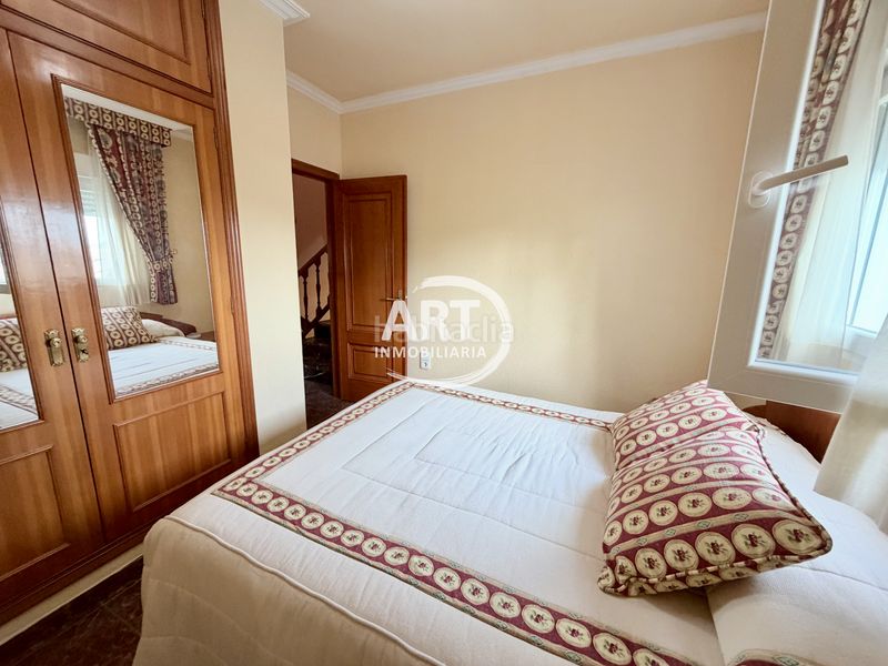 Foto 2ff36133-c18c-4a55-ba6e-d87da2fa92a1. Casa amb calefacció aparcament piscina a Pueblo Eliana (l´)