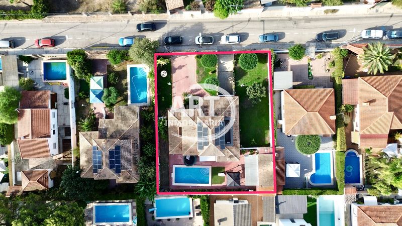 Foto 57ca96da-8a2e-4727-ae2e-4e24edf903fb. Casa amb calefacció aparcament piscina a Pueblo Eliana (l´)