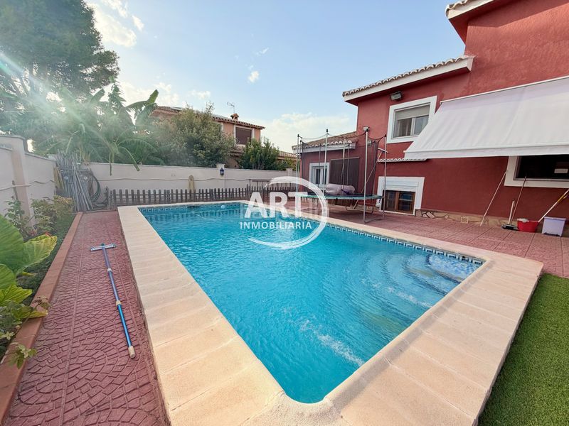 Foto 6de42a76-eee0-409e-84b3-37768ecd1f50. Casa amb calefacció aparcament piscina a Pueblo Eliana (l´)