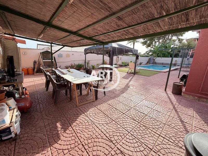 Foto c4b1ecee-1265-4c69-bf74-c2e7718a1d1c. Casa amb calefacció aparcament piscina a Pueblo Eliana (l´)