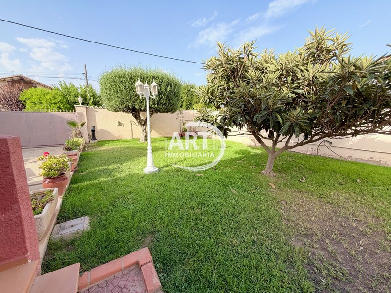 Foto cdbaca09-a2d2-45c5-bb61-6ede269946d4. Casa amb calefacció aparcament piscina a Pueblo Eliana (l´)