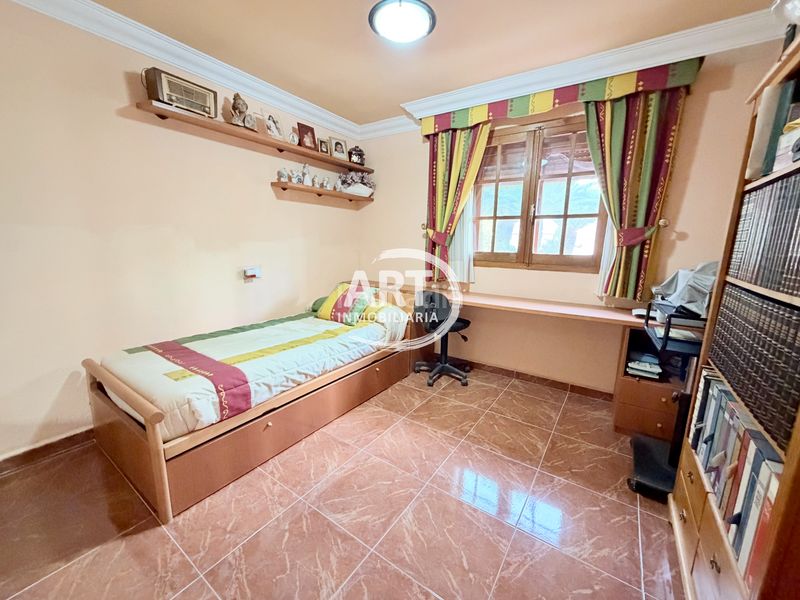 Foto d03f95f9-98d3-43e2-bc0e-a7f56a32cdf2. Casa amb calefacció aparcament piscina a Pueblo Eliana (l´)