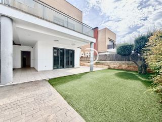 Lloguer Casa adossada a La Conarda