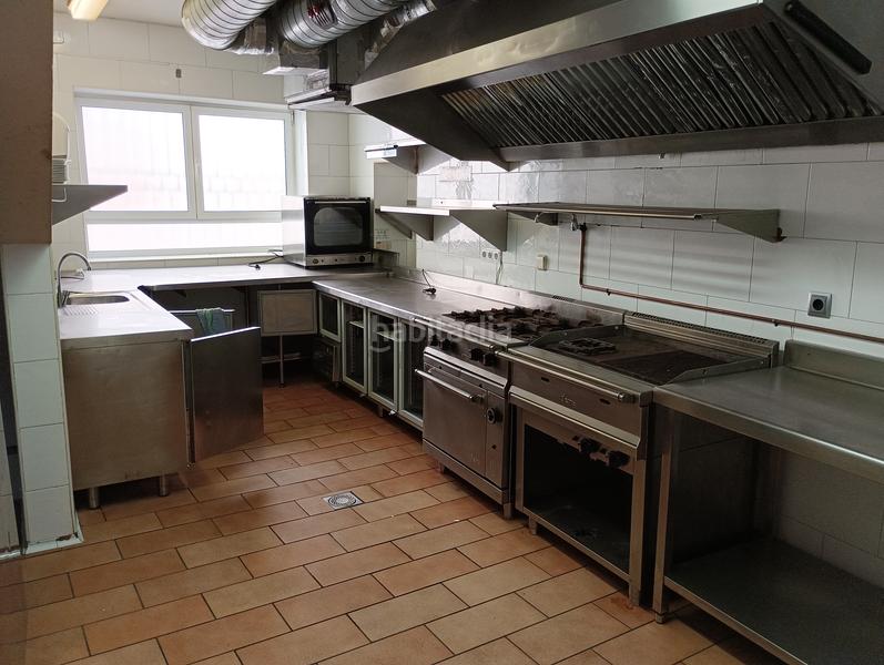 Foto 9c9cb235-0eb9-4cf7-8b64-38eba7ea3ffe. Geschäftsraum in Ocata Masnou (El)