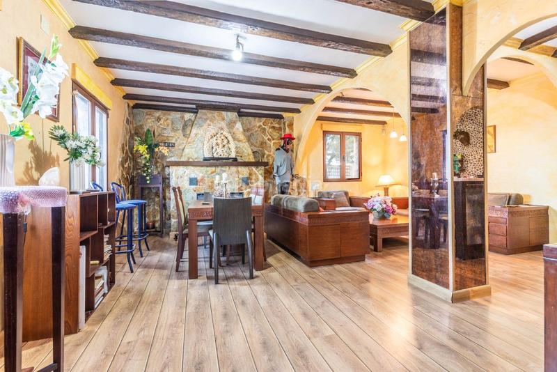 Foto b8f23a71-a94c-4c7a-9aef-30b7fed39637. Chalet fantastico chalet en Sax