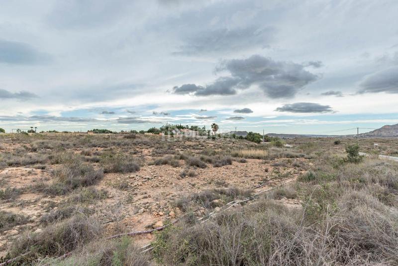 Foto e4070fc1-8359-4213-b19d-9b6378d3c0b3. Terrain résidentiel dans Cañada del Fenollar Alicante