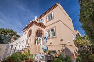 Maison jumelée  Calle luis de góngora 2. Estupendo adosado en montecid