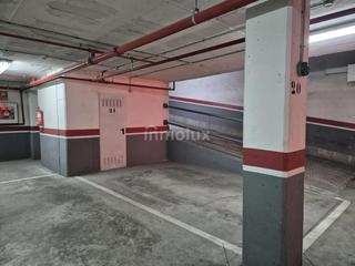 Parking voiture  Avenida maissonave. Plaza de garaje con trastero anexo en centro de alicante