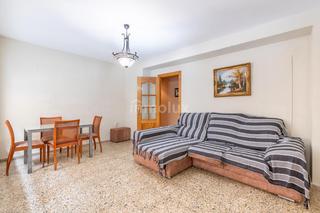 Pis  Calle bono guarner. Amplia vivienda en san blas con patio