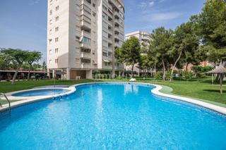 Appartement à Playa de San Juan. Vivienda en urbanización completa en playa san juan