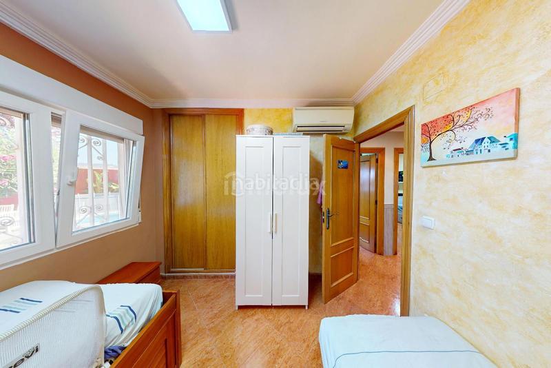 Foto d9dbfdbb-5854-4f7c-8645-b741f46f9f34. Chalet avec chauffage piscine dans Biar