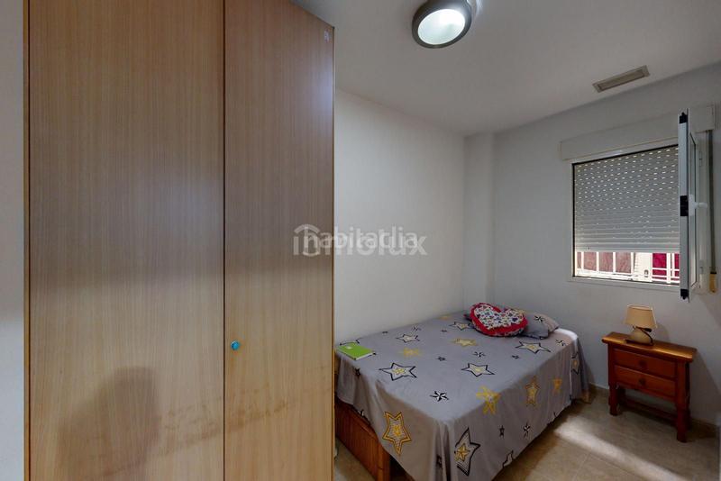 Foto 0c669540-2382-4a82-96c2-c49d8384d988. Piso moderno apartamento con plaza de garaje y trastero en Alicante
