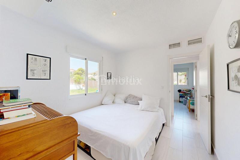 Foto f87edae0-138d-41aa-ac5b-5d2ea37c2ee5. Casa con riscaldamento in Pueblo Acantilado-Lanuza Campello (el)
