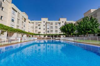 Pis a Córdoba 13. Tu hogar en san blas con piscina y garaje