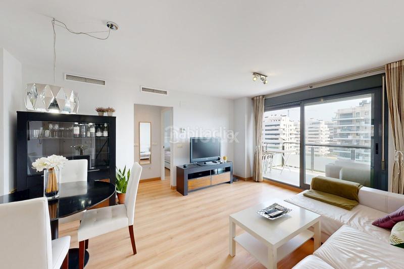 Foto 0dbaaad4-fd23-496c-bb7a-9b83013291fd. Piso estrena vida en PAU 5 diseño y playa a tu alcance en Alicante