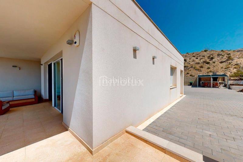 Foto 60624b71-2281-4ad8-be35-99e34f6428a2. Chalet diseño y lujo en valle del sol chalet con piscina y vistas panoràmicas en Alicante