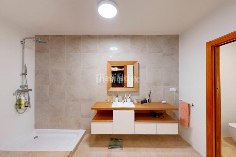 Foto fe268e4c-27d8-47e7-a947-a229717f8a8f. Chalet diseño y lujo en valle del sol chalet con piscina y vistas panoràmicas en Alicante