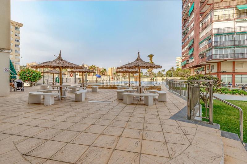 Foto 45fed1fb-586d-4b28-bb10-73ab49c999b9. Piso en niza 30 piso en primera línea con terraza y vistas panorámicas Playa de San Juan en Alicante