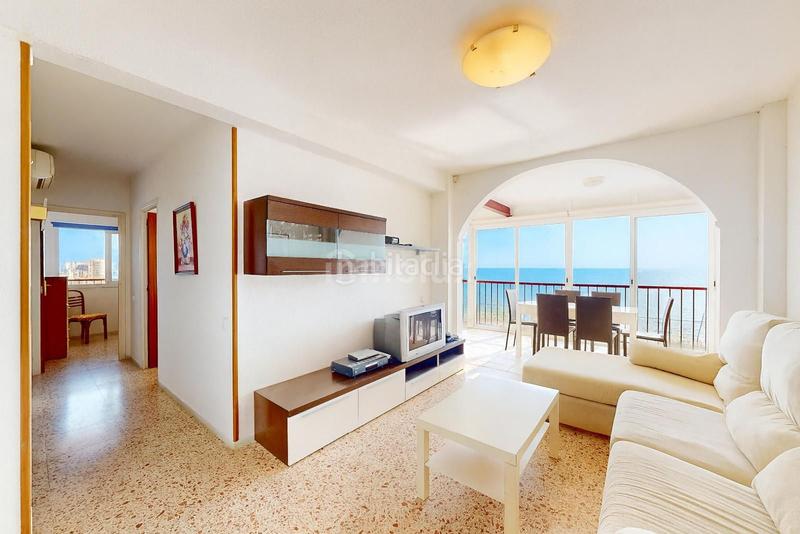 Foto 95c28ed3-fbfb-4ee0-82a3-5daec7dc5e71. Piso en niza 30 piso en primera línea con terraza y vistas panorámicas Playa de San Juan en Alicante